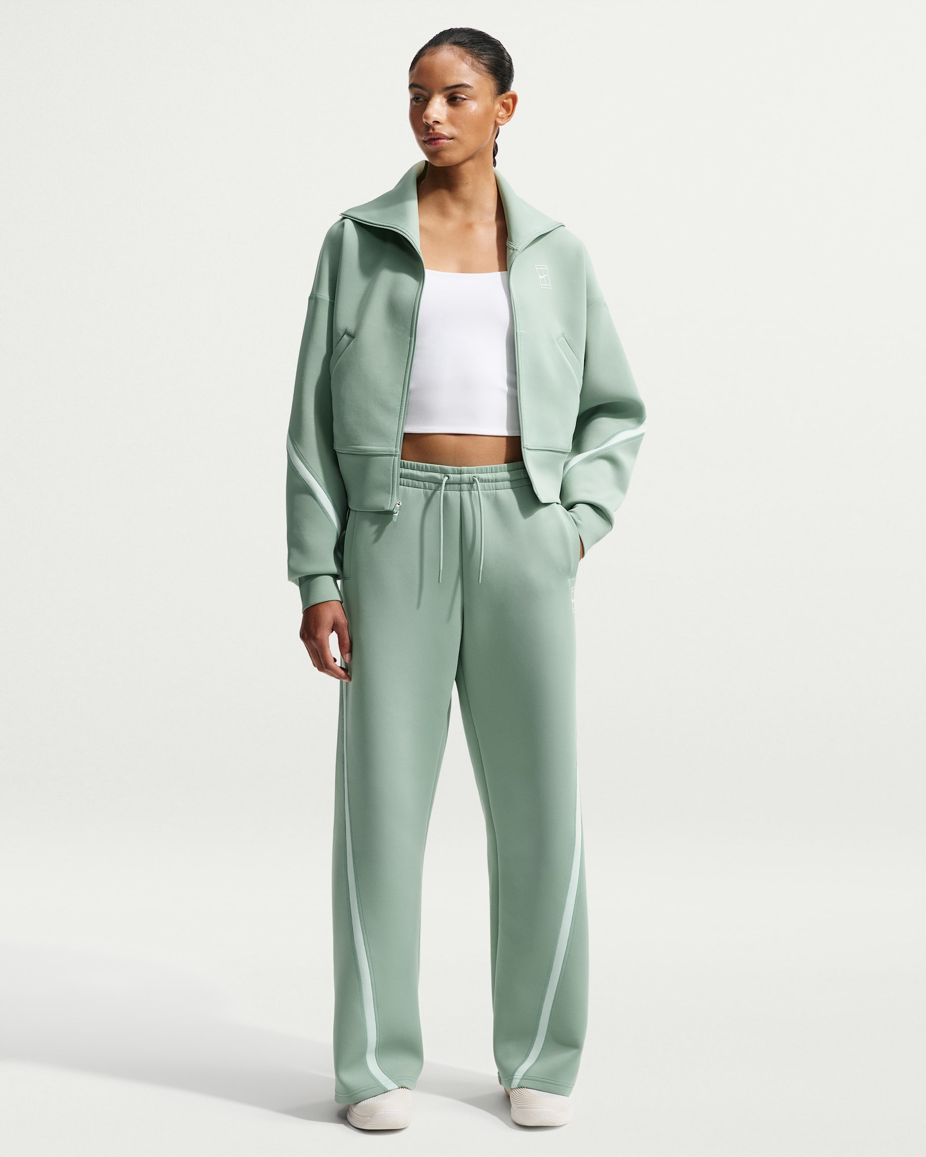 Nike Advantage Women's Dri-FIT Mid-Rise Tennis Trousers. Nike LU